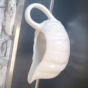 Artimino Stoneware Gravy Serving Dish